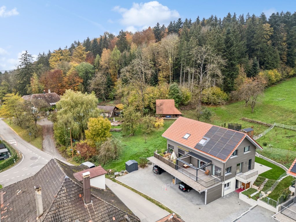 Doppeleinfamilienhaus in Seeberg BE | IMMOSEEKER.CH