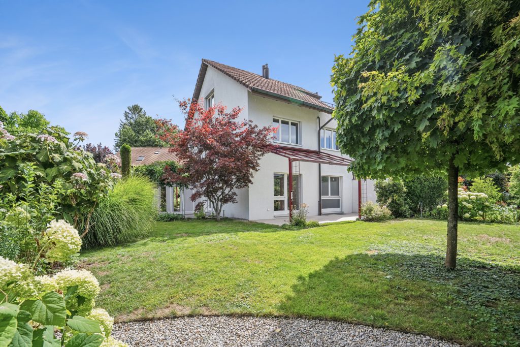 Doppeleinfamilienhaushälfte in Aarberg BE | IMMOSEEKER.CH