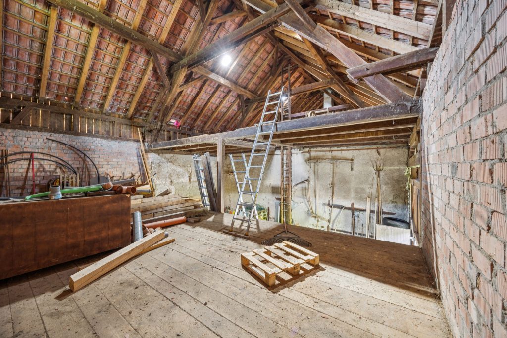 Bauland mit Altbauliegenschaft in Bettlach SO | IMMOSEEKER.CH