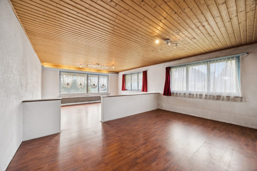 Bauland mit Altbauliegenschaft in Bettlach SO | IMMOSEEKER.CH