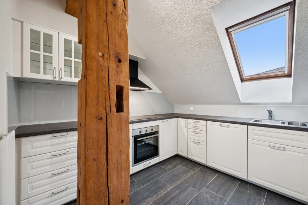 Dachgeschosswohnung in Tavannes BE | IMMOSEEKER.CH