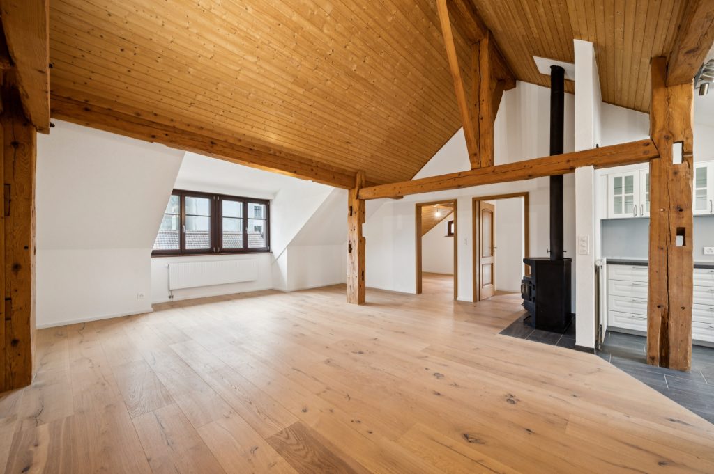 Dachgeschosswohnung in Tavannes BE | IMMOSEEKER.CH