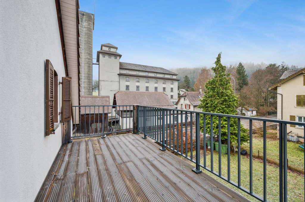 Dachgeschosswohnung in Tavannes BE | IMMOSEEKER.CH