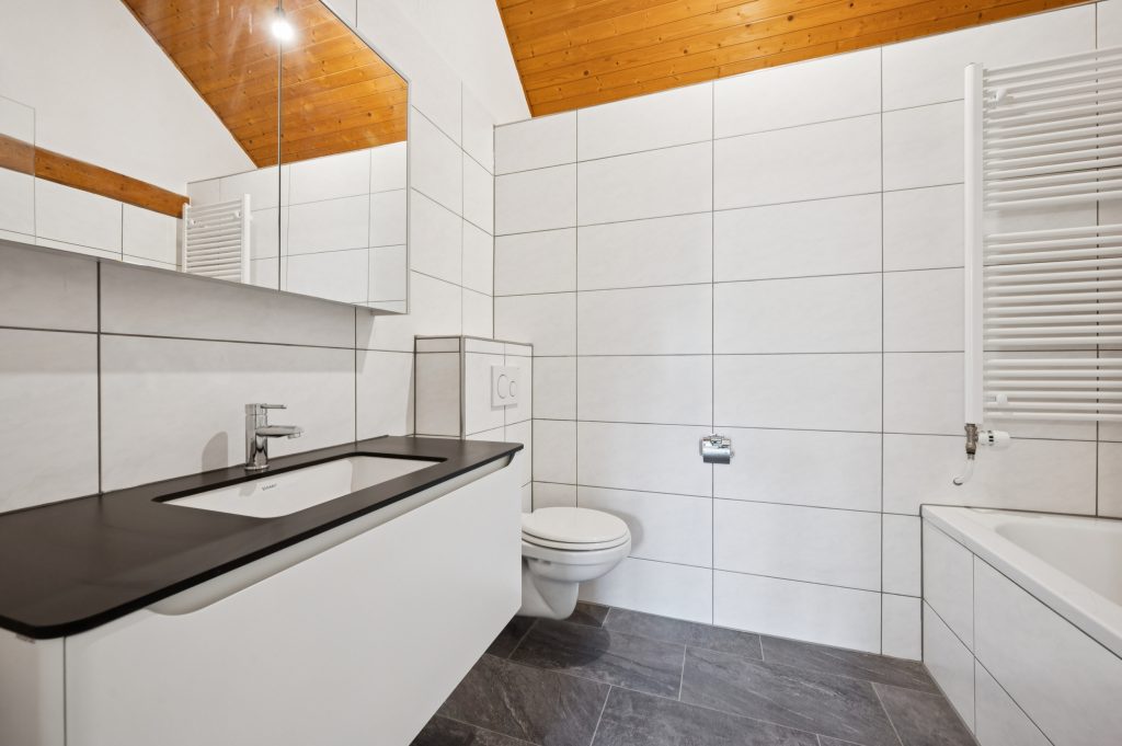 Dachgeschosswohnung in Tavannes BE | IMMOSEEKER.CH