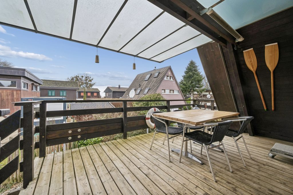 3.5-Zimmer-Einfamilienhaus mit privatem Bootsplatz in Chevroux VD | IMMOSEEKER.CH