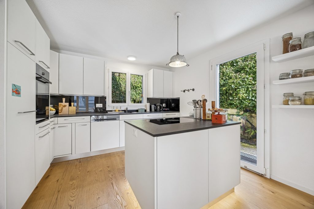 Doppeleinfamilienhaushälfte in Kerzers FR | IMMOSEEKER.CH