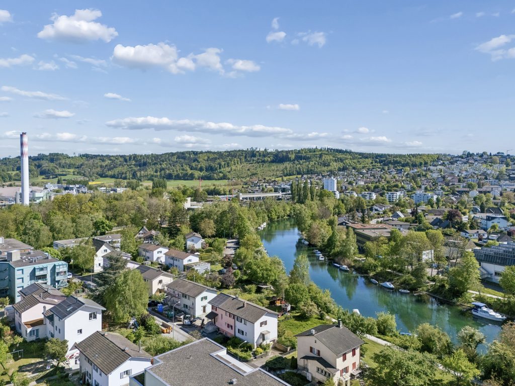 Doppeleinfamilienhaushälfte in Biel BE | IMMOSEEKER.CH