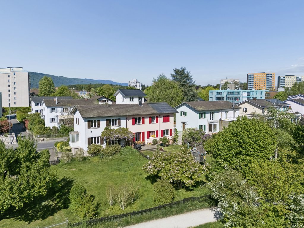 Doppeleinfamilienhaushälfte in Biel BE | IMMOSEEKER.CH