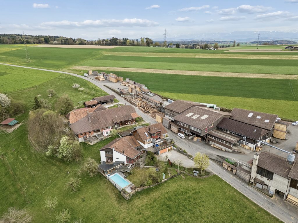 Mehrfamilienhaus in Gümmenen | IMMOSEEKER.CH