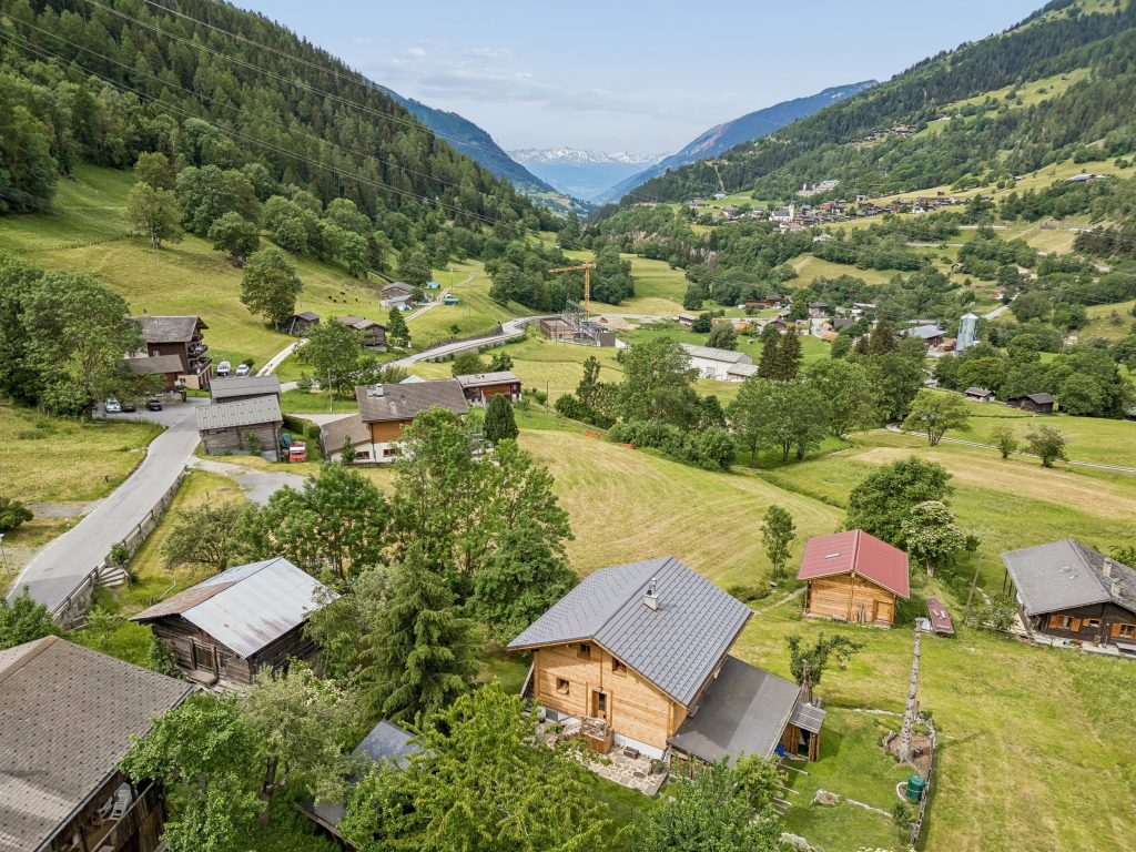 Zweifamilien-Chalet in Ernen VS | IMMOSEEKER.CH