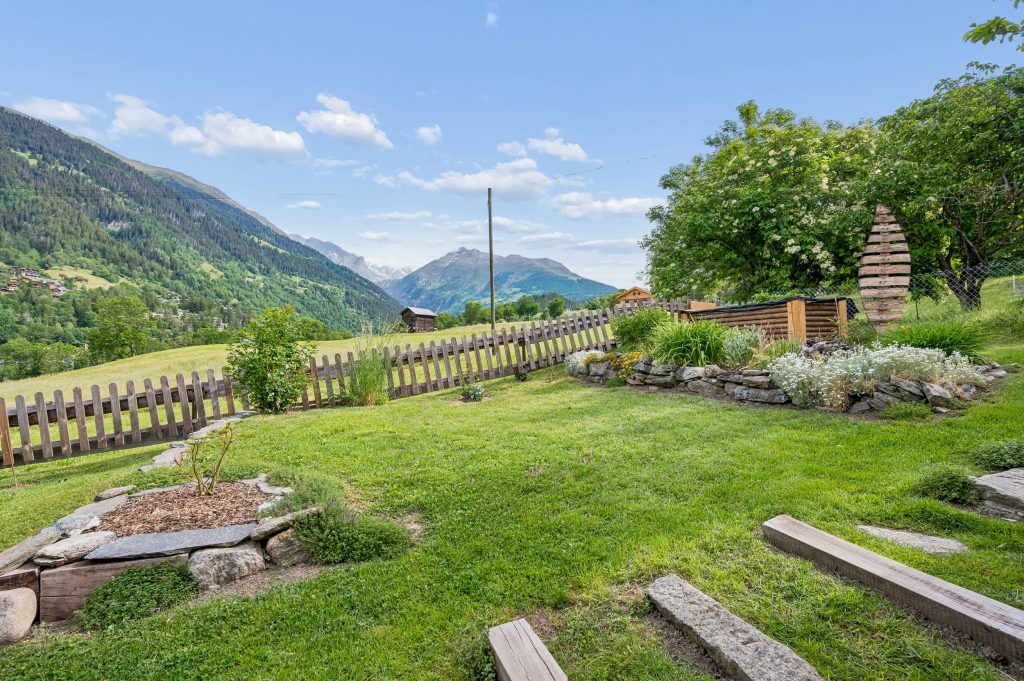 Zweifamilien-Chalet in Ernen VS | IMMOSEEKER.CH