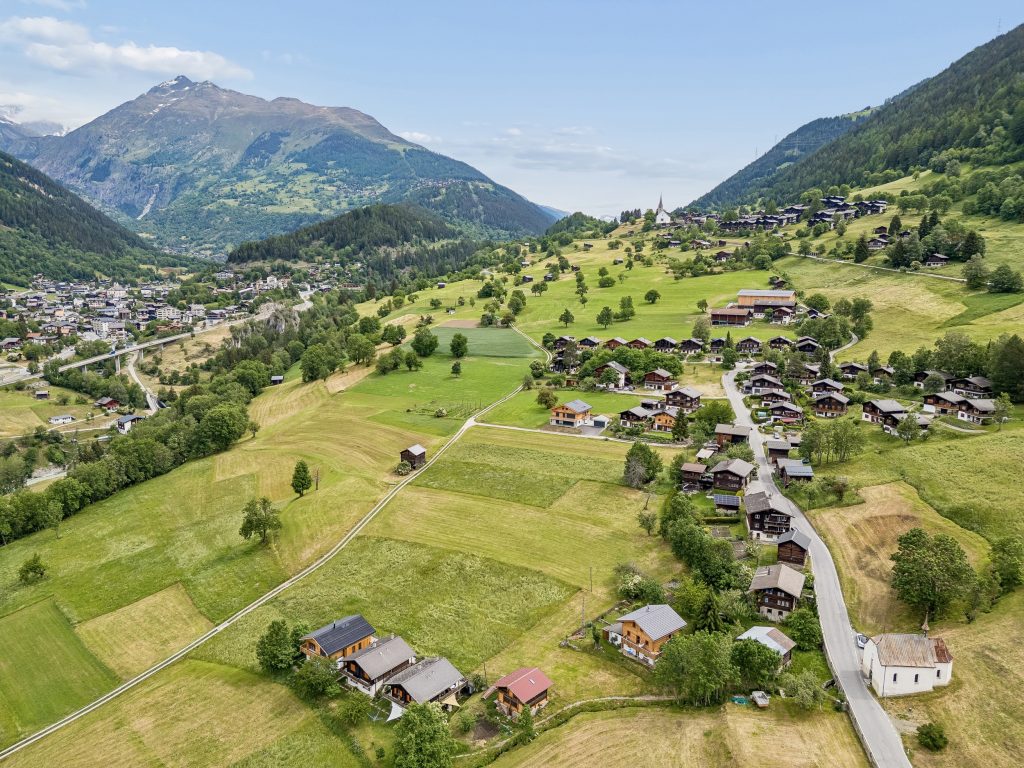 Zweifamilien-Chalet in Ernen VS | IMMOSEEKER.CH