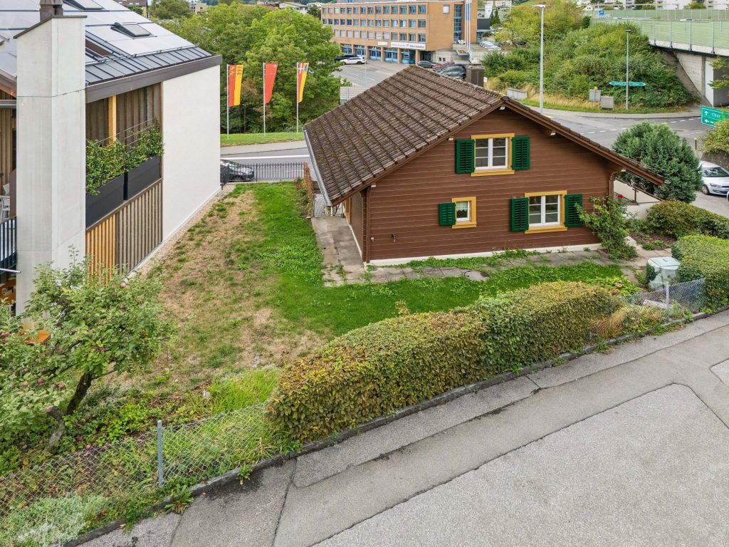 Bauland mit Altliegenschaft in Wollerau SZ | IMMOSEEKER.CH