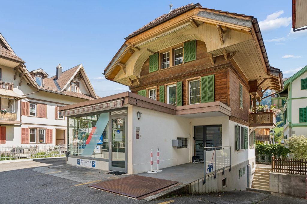 Einfamilienhaus mit Gewerberäumlichkeit in Zweisimmen BE | IMMOSEEKER.CH
