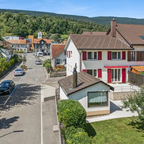 Doppeleinfamilienhaushälfte in Lengnau BE | IMMOSEEKER.CH