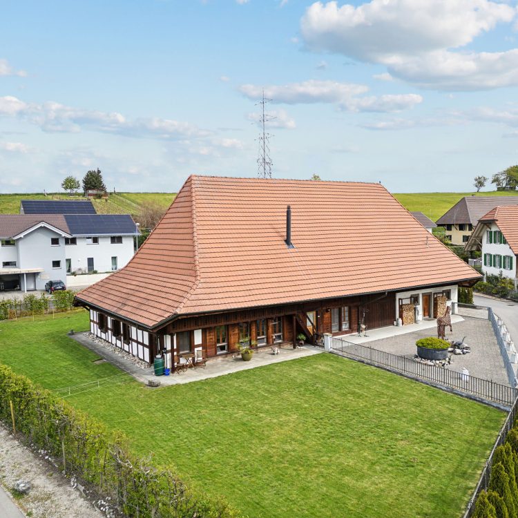 Bauernhaus in Galmiz FR | IMMOSEEKER AG