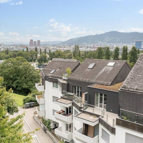 Attika-Wohnung in Zürich-Höngg ZH | IMMOSEEKER.CH