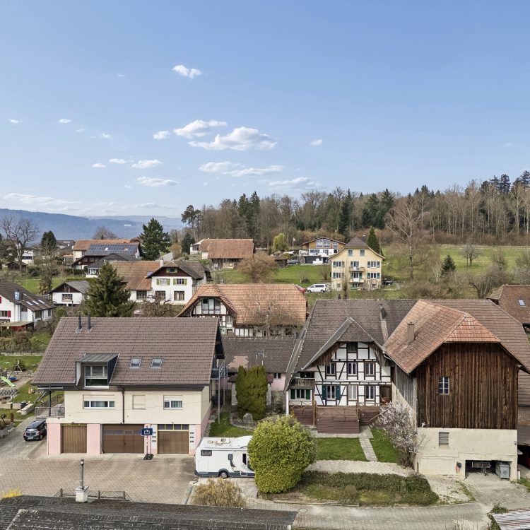 Bauernhaus in Jens BE | IMMOSEEKER.CH